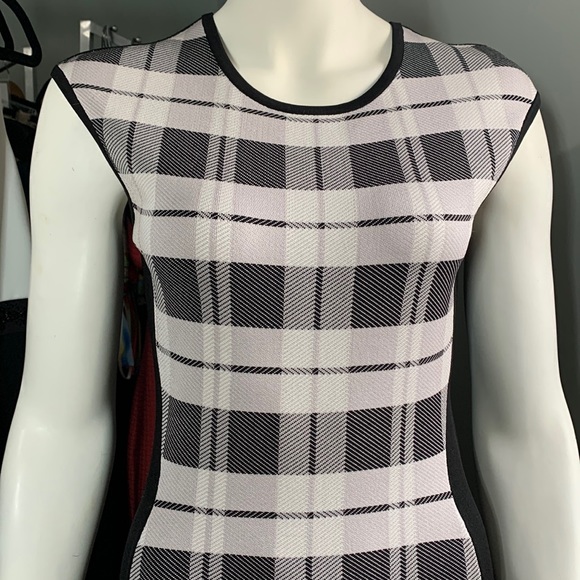 Karen Millen Checks Black White Dress bodycon Pencil Sz 4 New $299 - Picture 4 of 9
